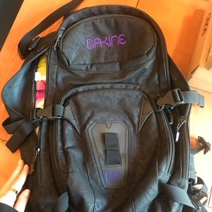 Dakine backpack! Great for school or snowboarding!